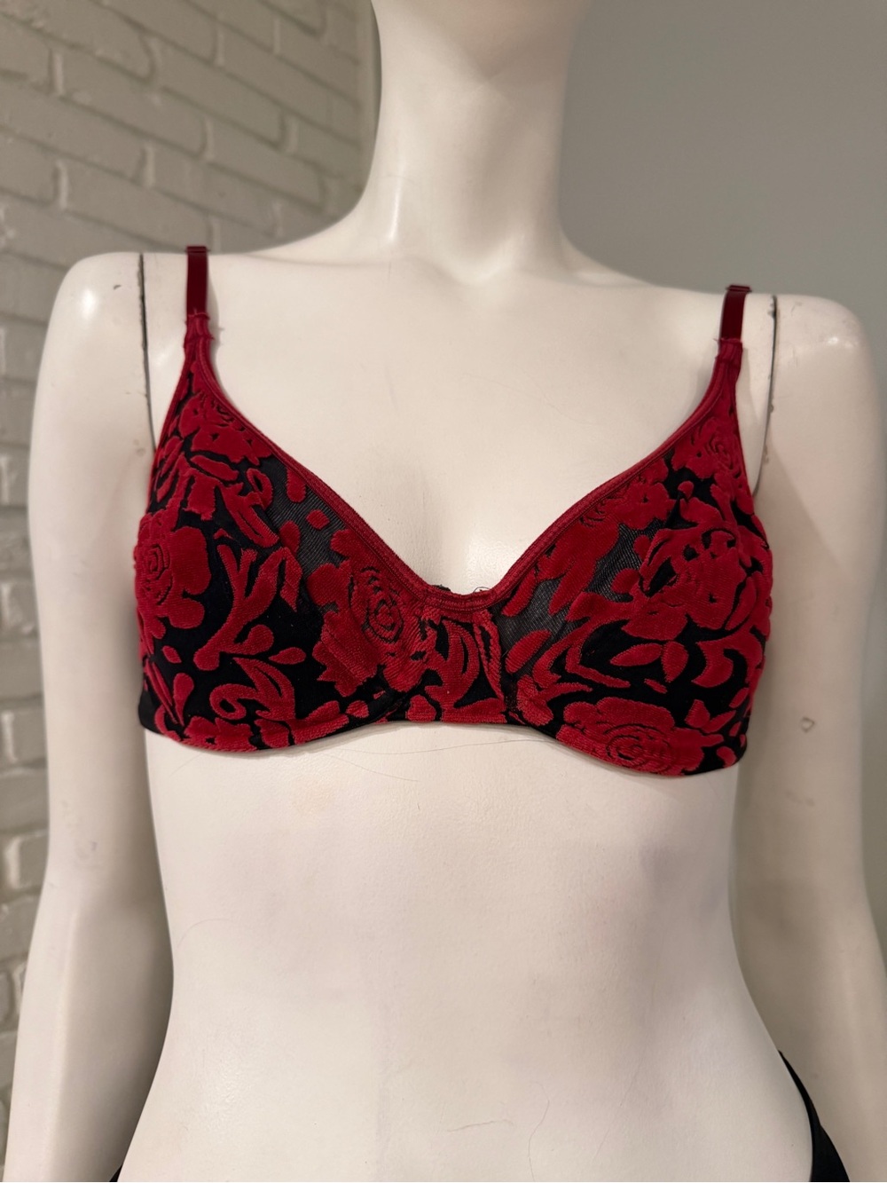 Vintage Victoria’s Secret Red Flocked Velvet Mesh Bra 34B Y2K Gothic Romance - Picture 2 of 13